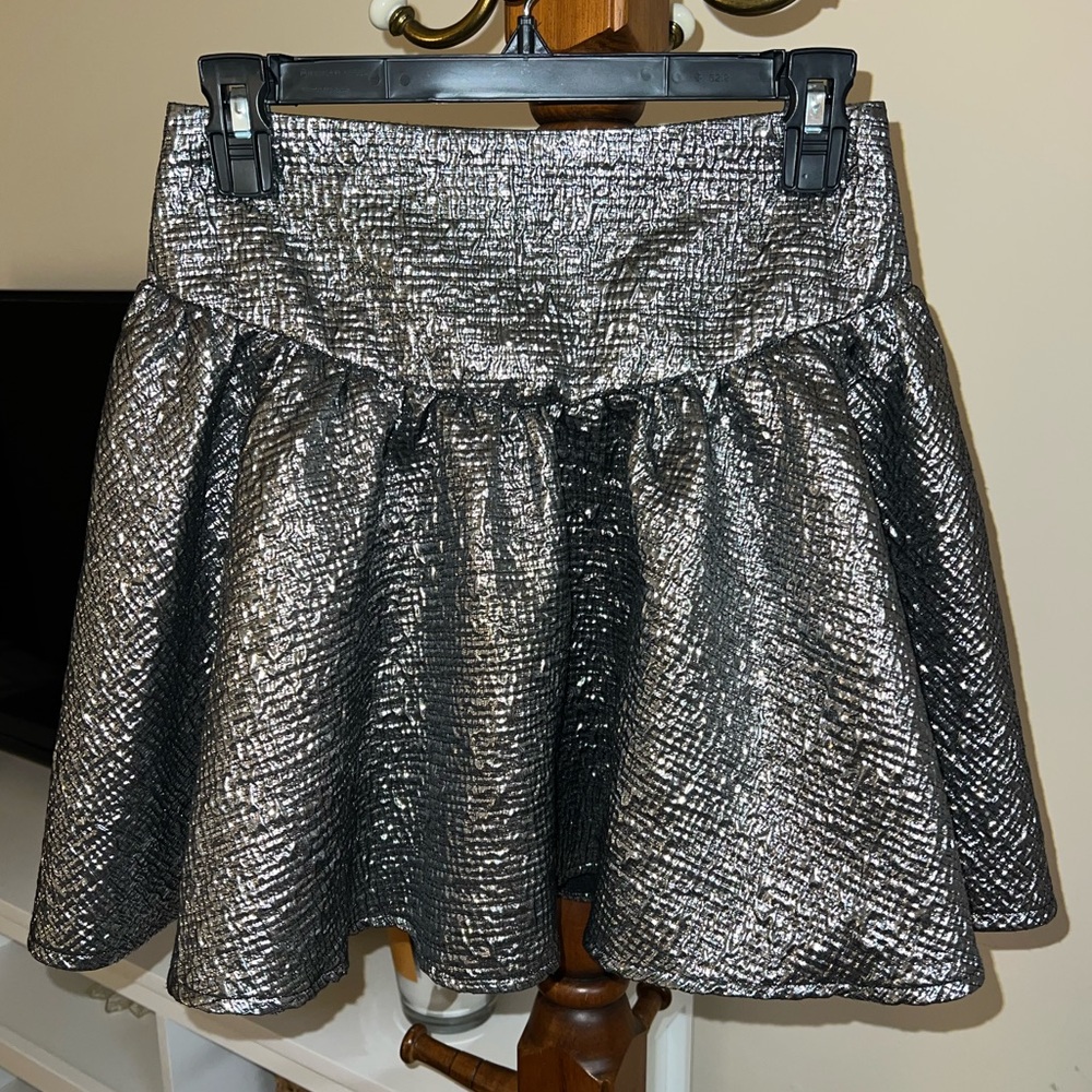 DO+BE Metallic Ruffle Mini Skort